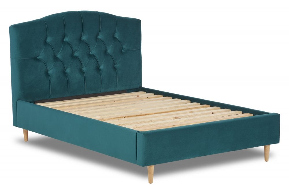 Classic shop chesterfield bed